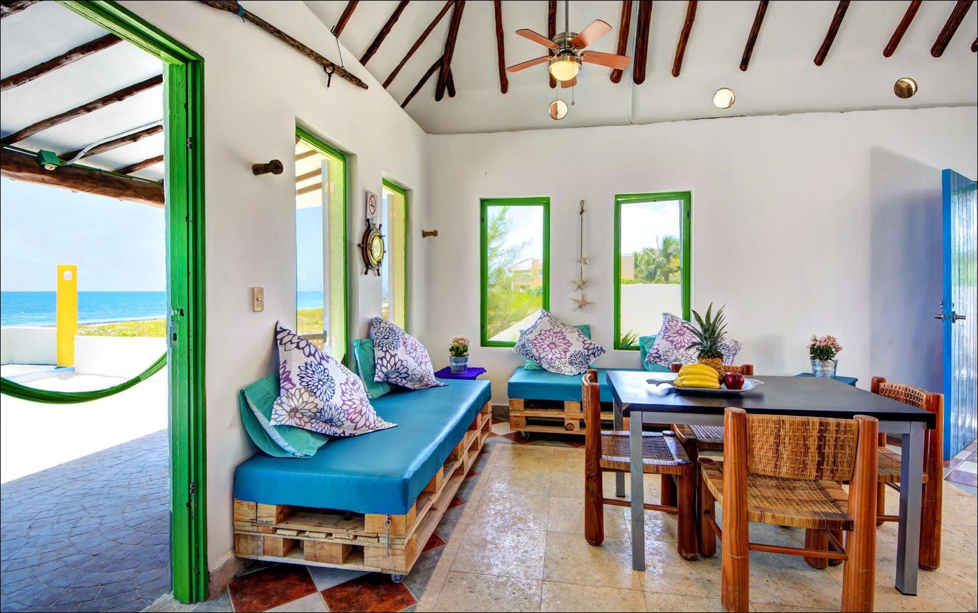 Beach Front House At Puerto Morelos Villa Eksteriør billede